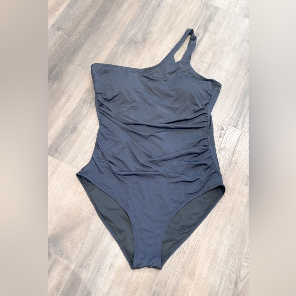Women’s One Shoulder One Piece Swimsuit Size XL